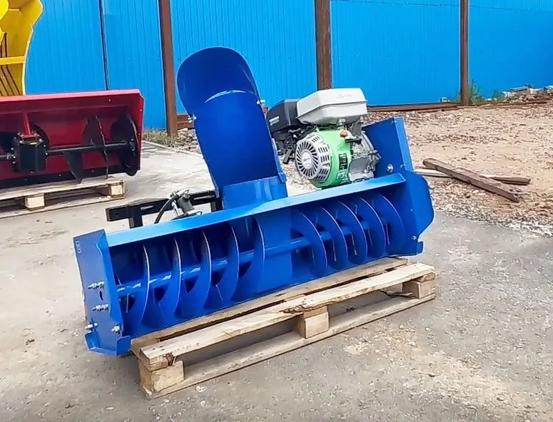 Снегоочиститель роторный с приводом от бензинового двигателя 1.36 м